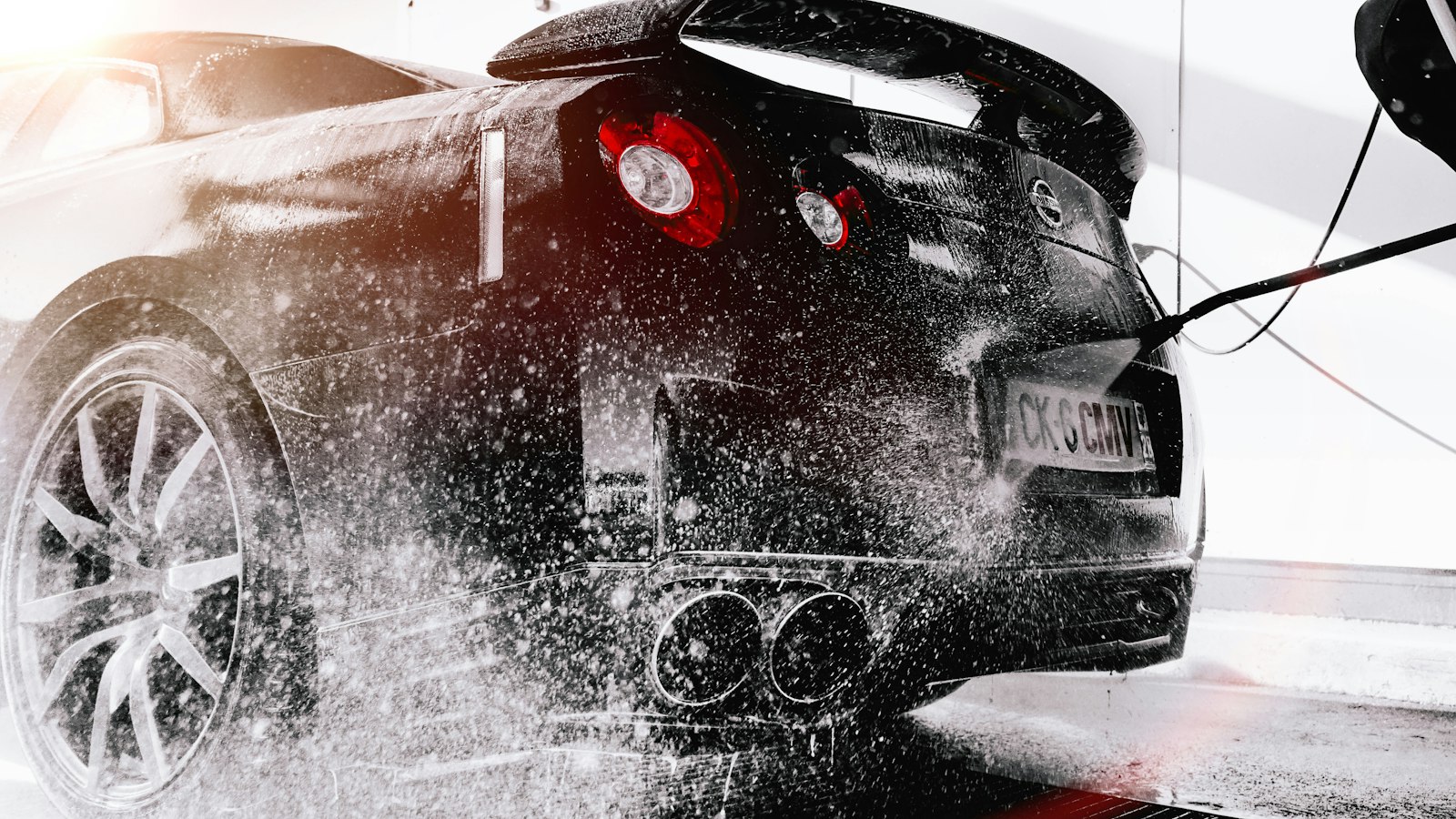 Aqua-Free Cleaner : révolution verte pour vos ateliers auto